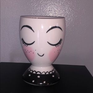 Makeup brush holders